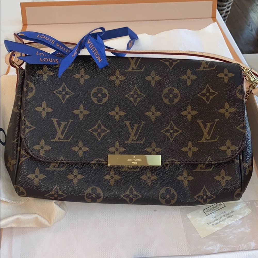 Louis Vuitton Favorite MM